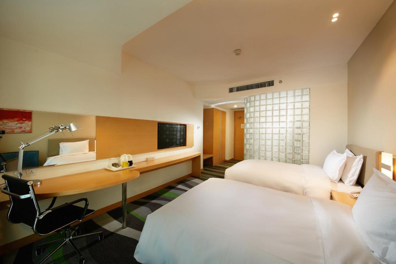 Holiday Inn Express Tangshan Downtown By Ihg Экстерьер фото