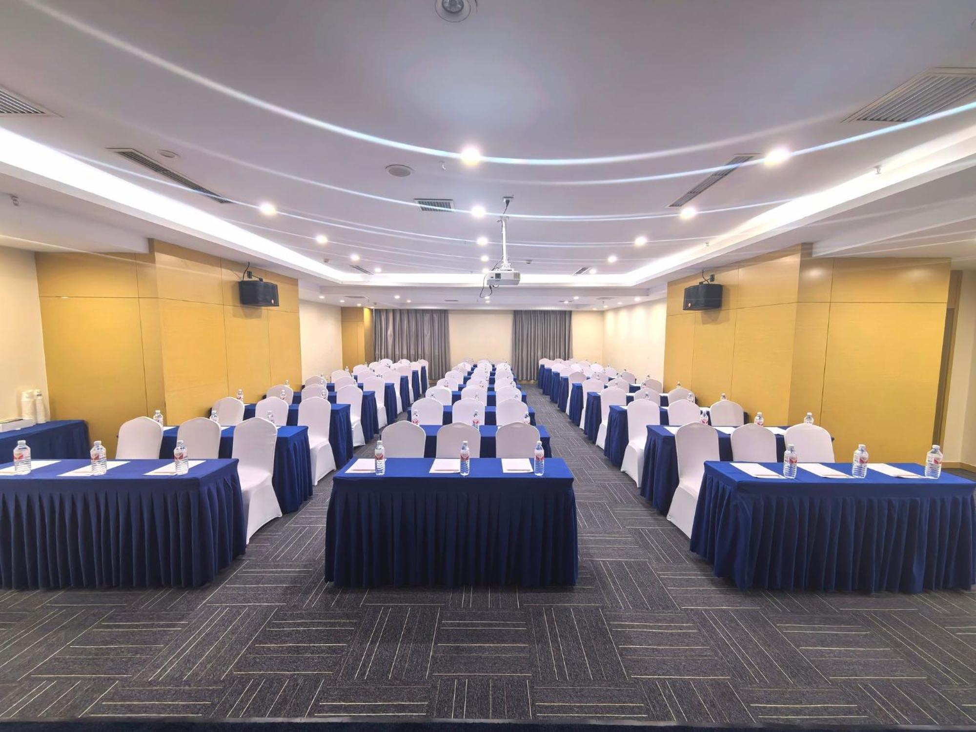 Holiday Inn Express Tangshan Downtown By Ihg Экстерьер фото